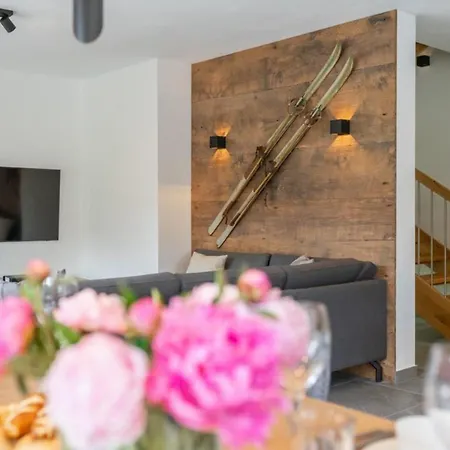 펜션 Penthouse Schmittenblick 4 *